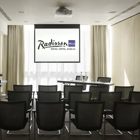 Radisson Blu Royal 4* Dublín