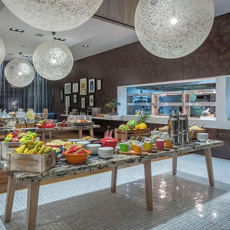 Hotel Radisson Blu Royal 4*