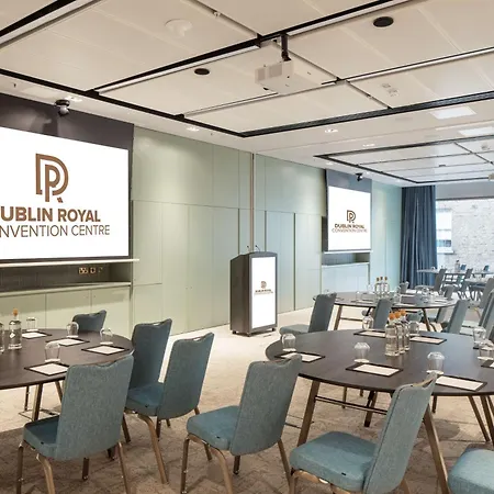 Отель Radisson Blu Royal 4*