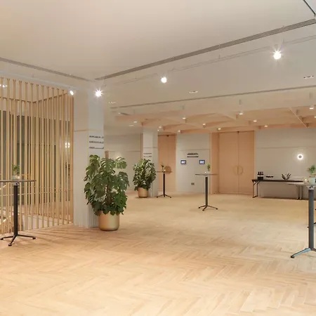 Отель Radisson Blu Royal 4*