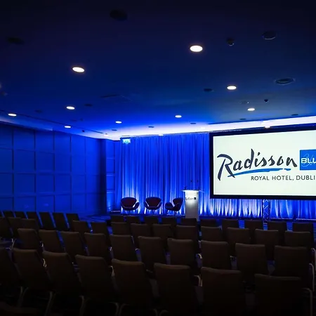 Отель Radisson Blu Royal 4*